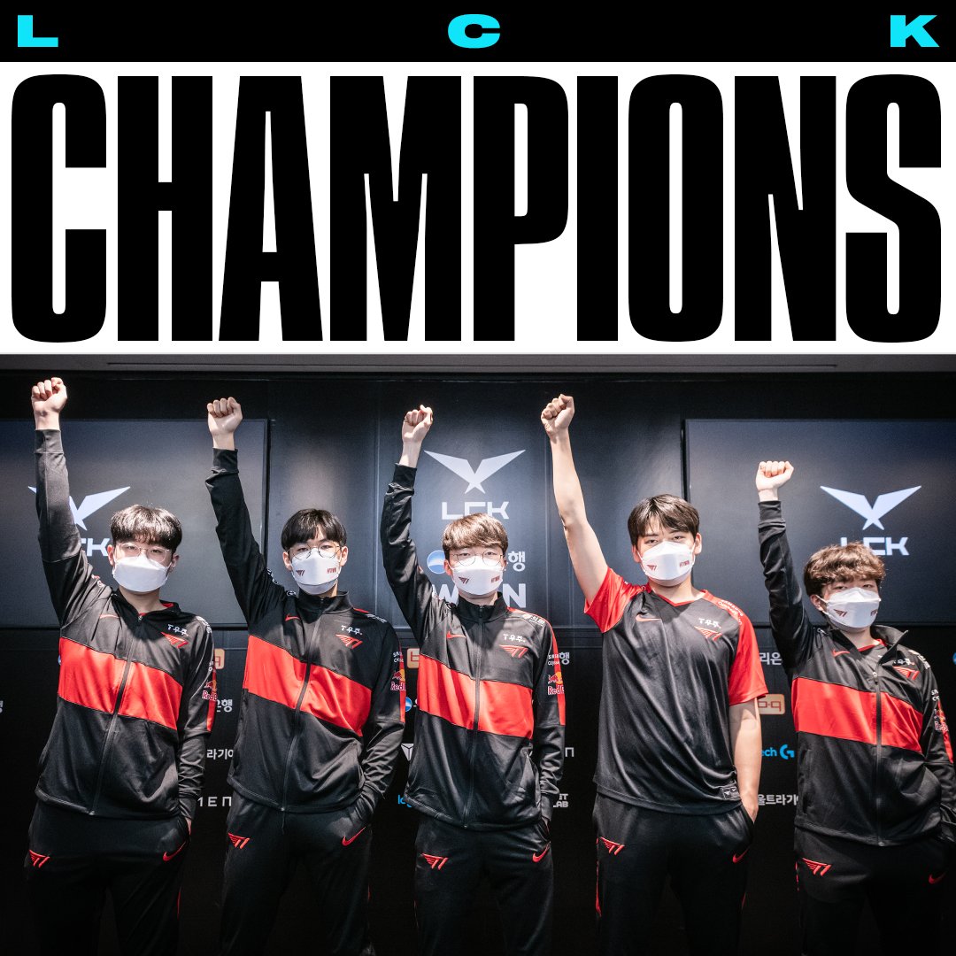 lolesports's tweet photo. 🏆 @T1LOL ARE THE 2022 #LCK SPRING CHAMPIONS! 🏆 https://t.co/60hwClsArq