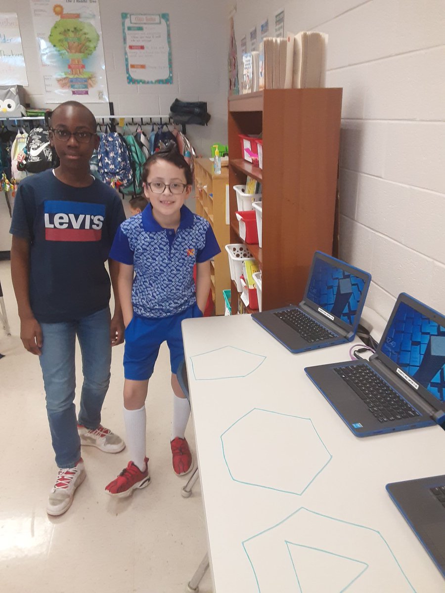 SproatMrs's tweet photo. Synergizing with an amazing 5th grade class to learn more about polygons. https://t.co/SwTqc0HHQd