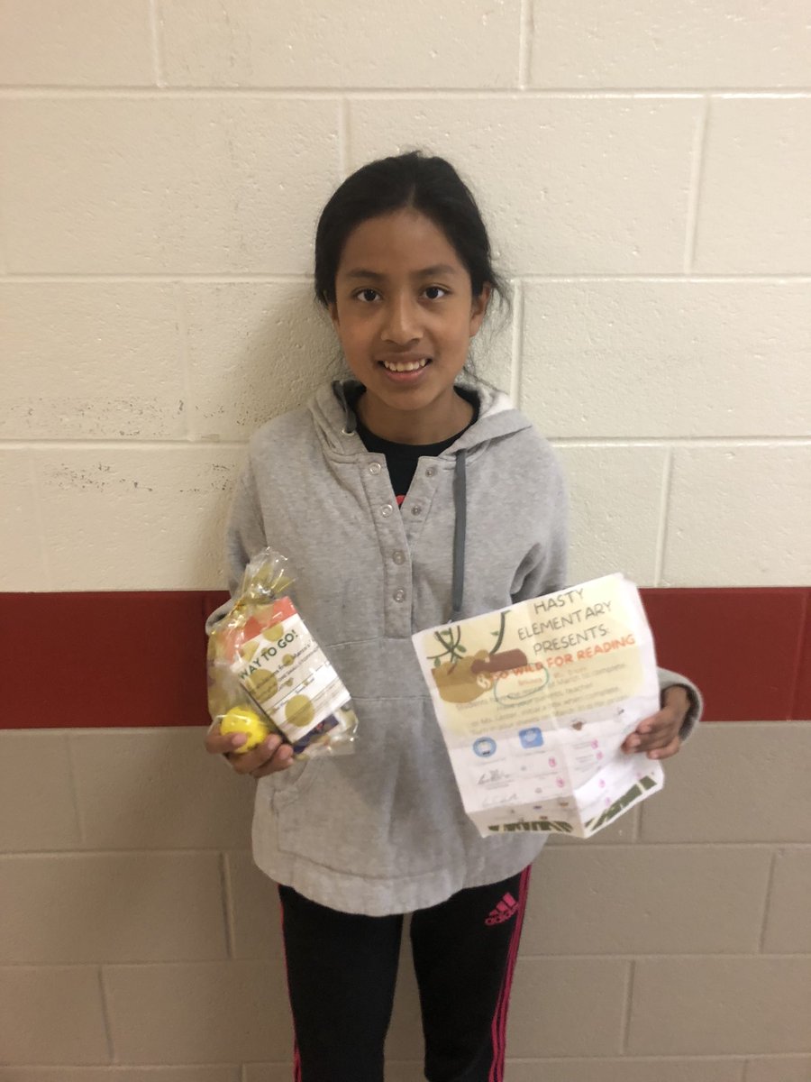 JamieSLester's tweet photo. So proud of this student and her reading! Her name was chosen from our group of students who completed our #getCCSDreading choice board. Thank you @SequoyahRegLib and @CcsdMedia for creating this wonderful opportunity for our @CherokeeSchools students! @Hasty_Huskies https://t.co/CAD3xCaCj8