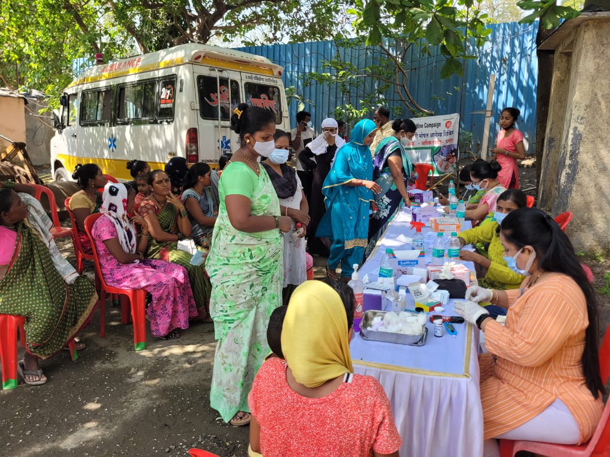 OfficialYUVA's tweet photo. Access to healthcare is a basic right! Glimpses from the past few days of health camps for marginalised community members in Turbhe Quarry and Vashi Naka supported by @dasra #BackTheFrontline and a vaccination help desk at Bandra supported by @tdh_de https://t.co/BnsXmhYf5B