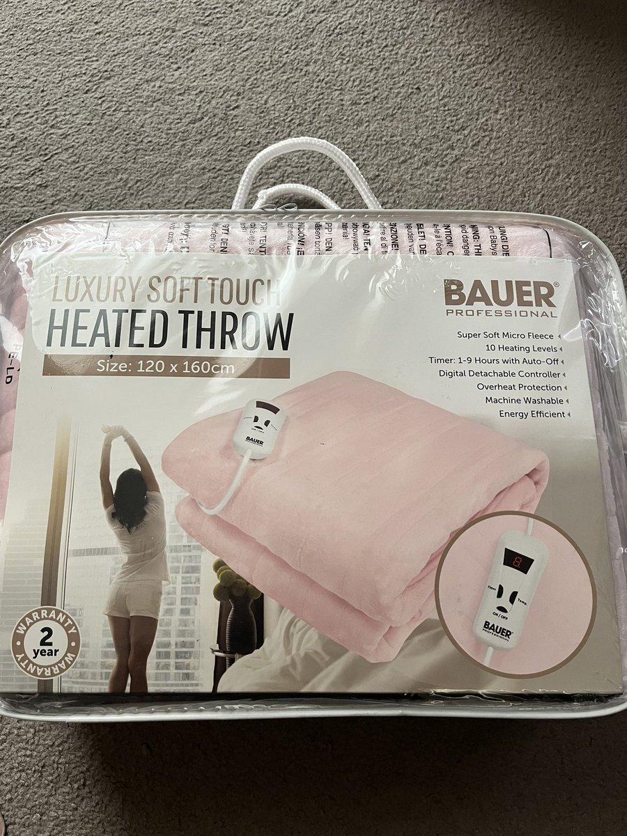 Leeanne Denton on Twitter: Just received my heated blanket from  @OctopusEnergy, perfect timing on such a cold day! Thank you so much.. yet  another example of the excellent customer service they offer :)
