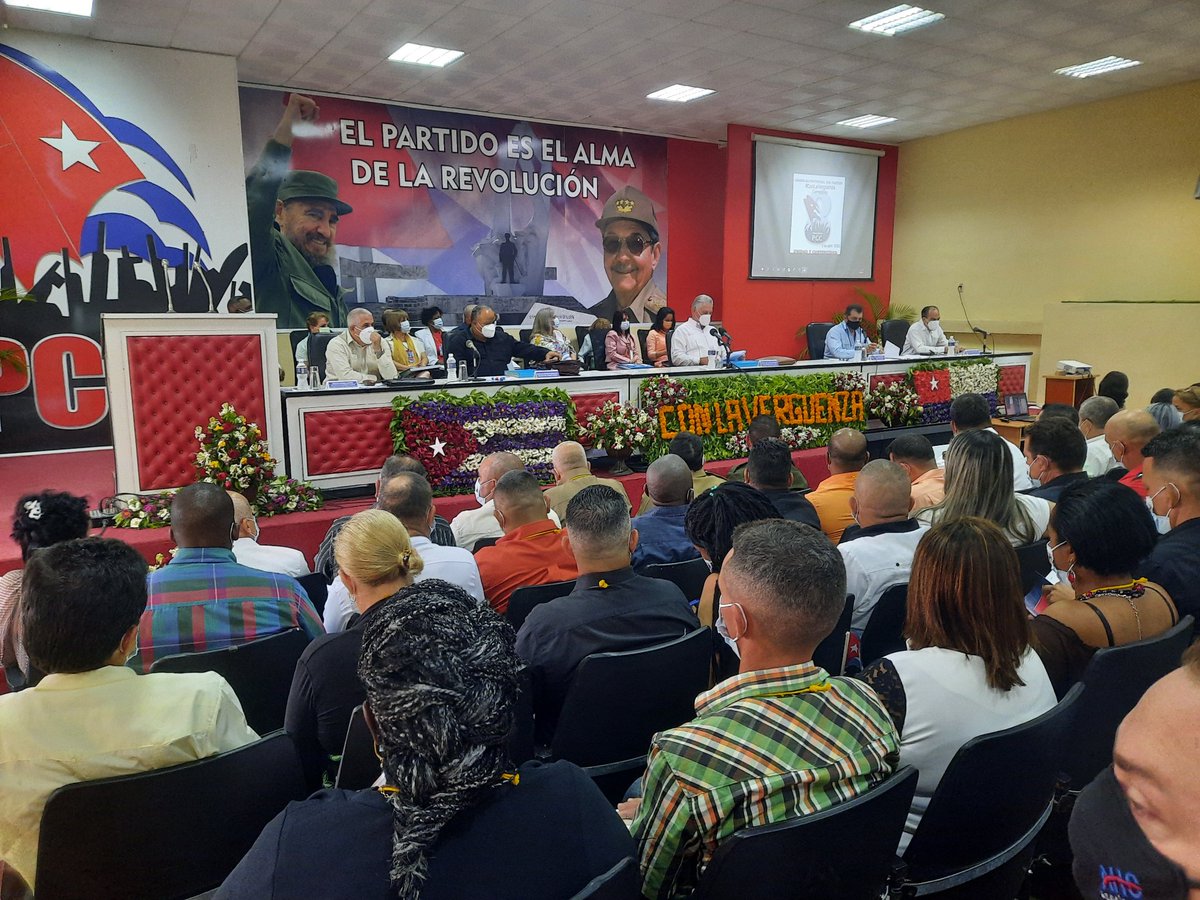 yetercita's tweet photo. Preside el Primer Secretario del Comité Central del Partido Comunista de Cuba y Presidente de la República, Miguel Díaz Canel Bermúdez, la Asamblea Provincial del #PCC en #Camagüey. https://t.co/2R3skeH6nU