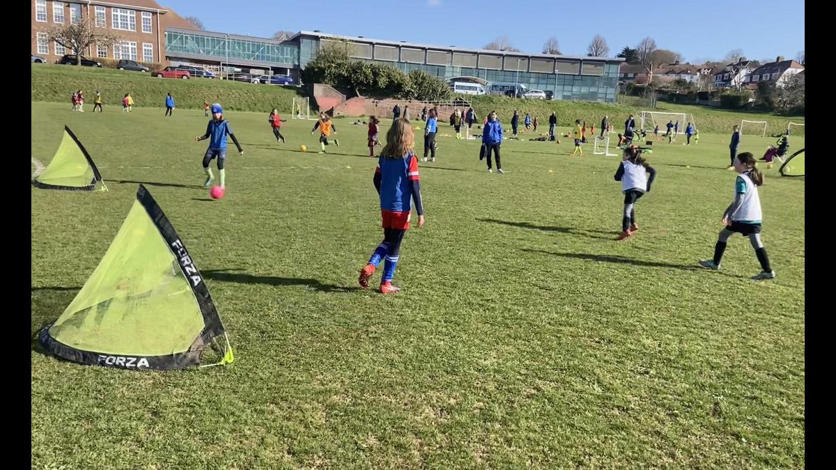 BrightonGalaxy's tweet photo. 2v2s
3v3s
4v4s
5v5s
7v7s
All in one tournament! ⚽️
Lots of problem-solving, lots of decision making and, most of all, lots of fun! 🤩⚽️🥳
Have a great Easter and we’ll see you for more Sat Soccer in 3 weeks! 🤝⚽️💫
#galaxygirls #brightongalaxy #saturdaysoccer #thegermanway https://t.co/kz0TMBUyfr