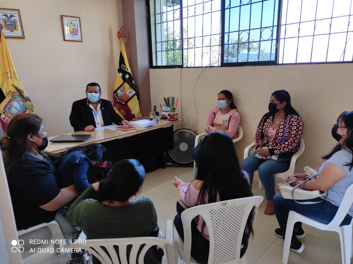 Recibimos la grata visita de padres de familia de la escuela EB "Ciudad de Portovelo" del barrio #Cutupano, parroquia #Morales, despejamos sus inquietudes y corroboramos nuestro afán de servicio y compromiso por engrandecer este plantel educativo. #JuntosLoLogramos 
<a href="/mariabrownp/">María Brown Pérez</a>