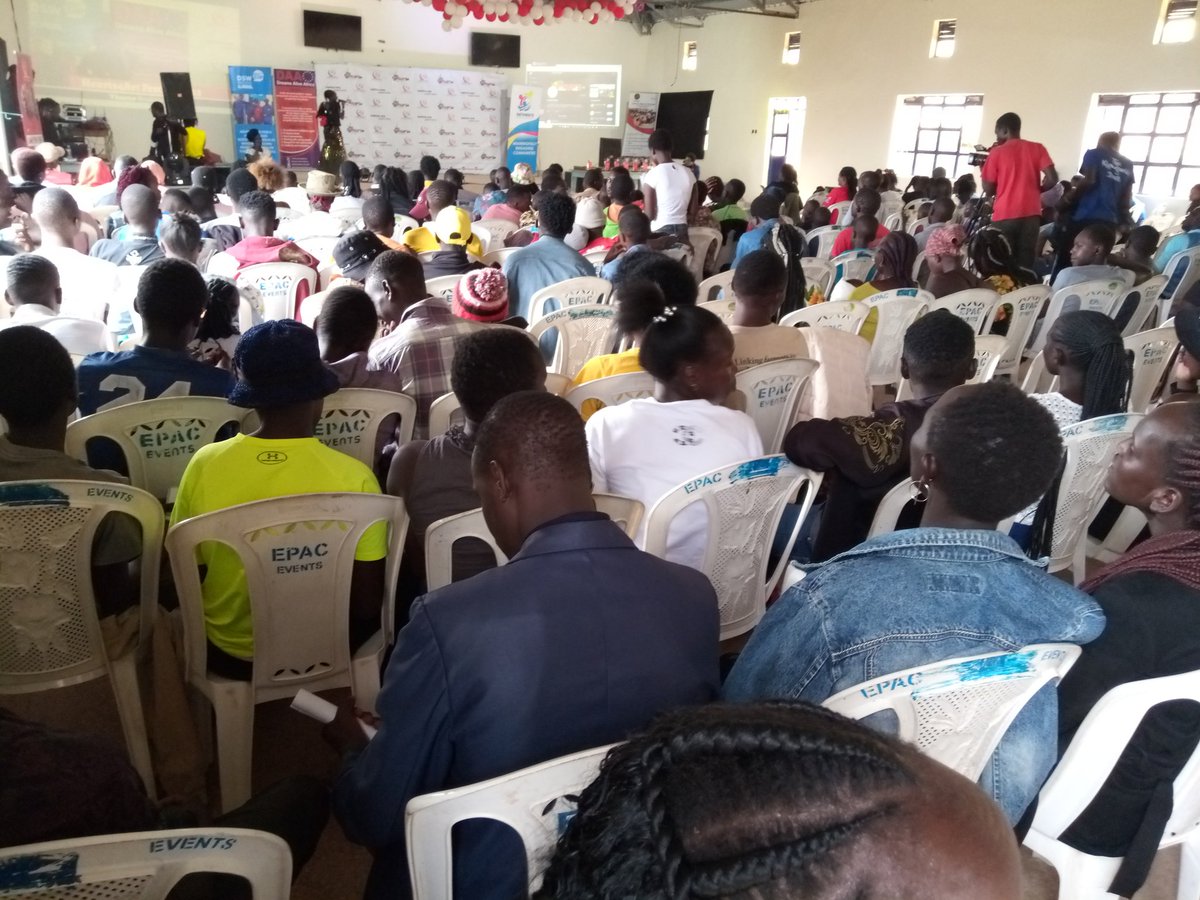 DreamsAliveAfr1's tweet photo. The power of Art is contagious @DREAMSALIVEAFR1 is a pround sponsor of the 4th edition of Heart4Art working to #BreakTheBias. Equal society is a productive &amp; progressive society
@PublicPathways @Global4Children @Amref_Kenya @DSWKenya @CFundAdvocates @ActionAid_Kenya @tdhnl_africa https://t.co/Rl0IVTQocn
