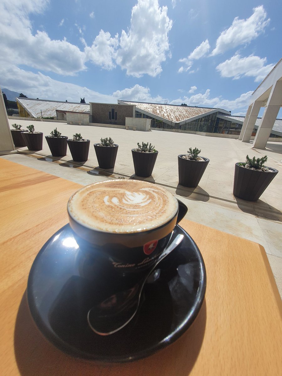 seasunsoulful's tweet photo. Would you look at that, the rain stopped and clouds parted. Hello sunshine. Oh and hands down best cappuccino in #budva #rummaging
#Saturdayafternoon #nomad https://t.co/IpU7jJF94j