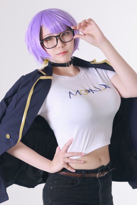 ムーナホシノヴァコスプレ 🌳大自然まか🦄 | ムーナ・ホシノヴァ(Moona Hoshinova)🔮 🌙‎𖤐