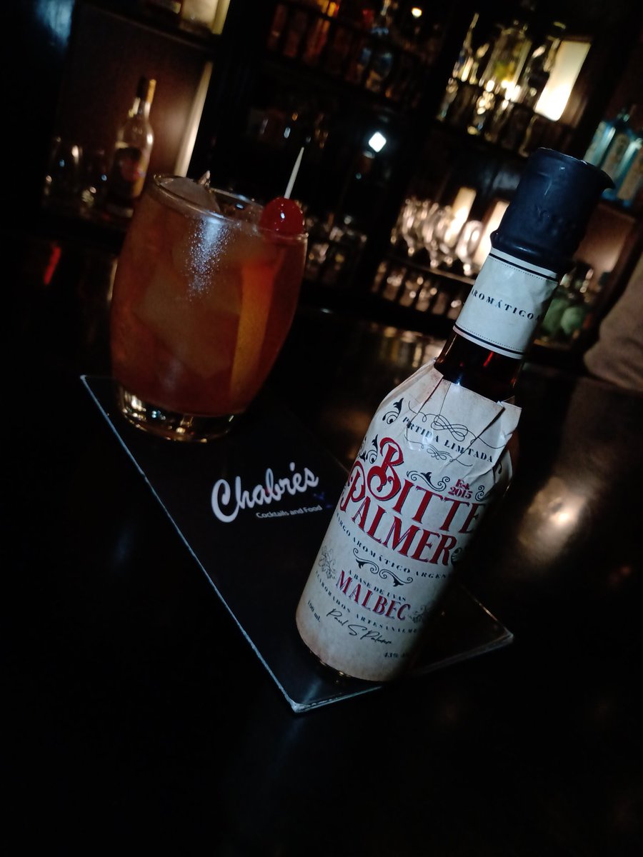 Old Fashioned en <a href="/201963oscar/">oscar chabres</a>
.
Amargo Aromático de Corteza de Angostura al Malbec