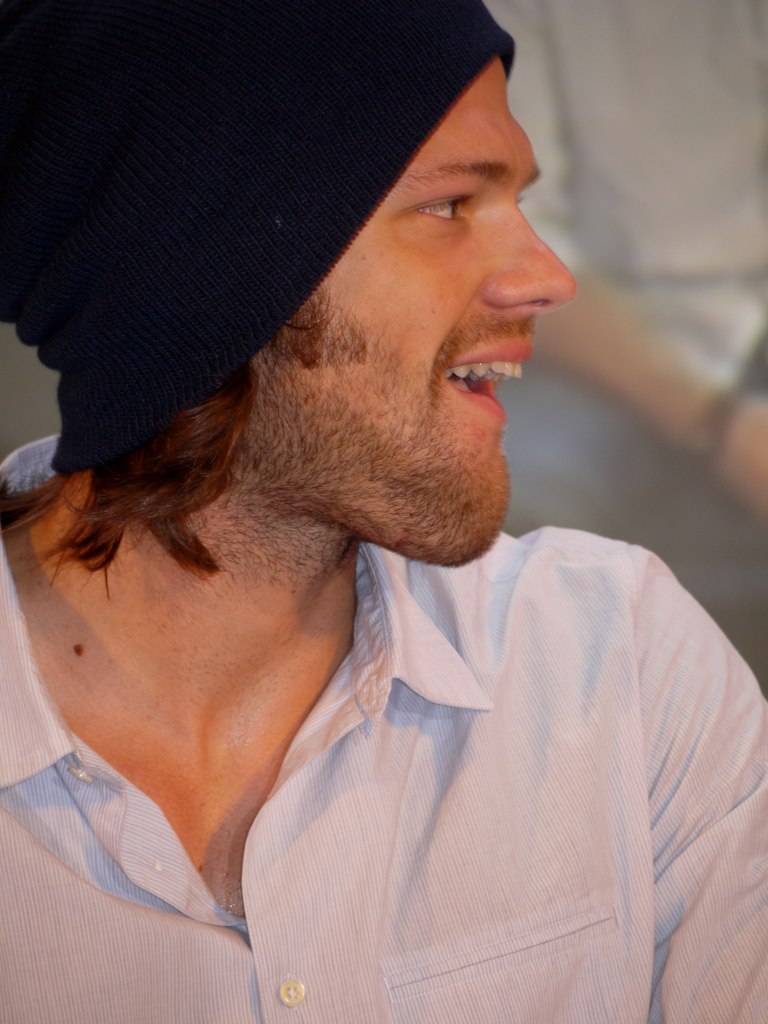ArchiveOfJared's tweet photo. Jared Padalecki
Jibcon 2012 https://t.co/TYXKxIlkog