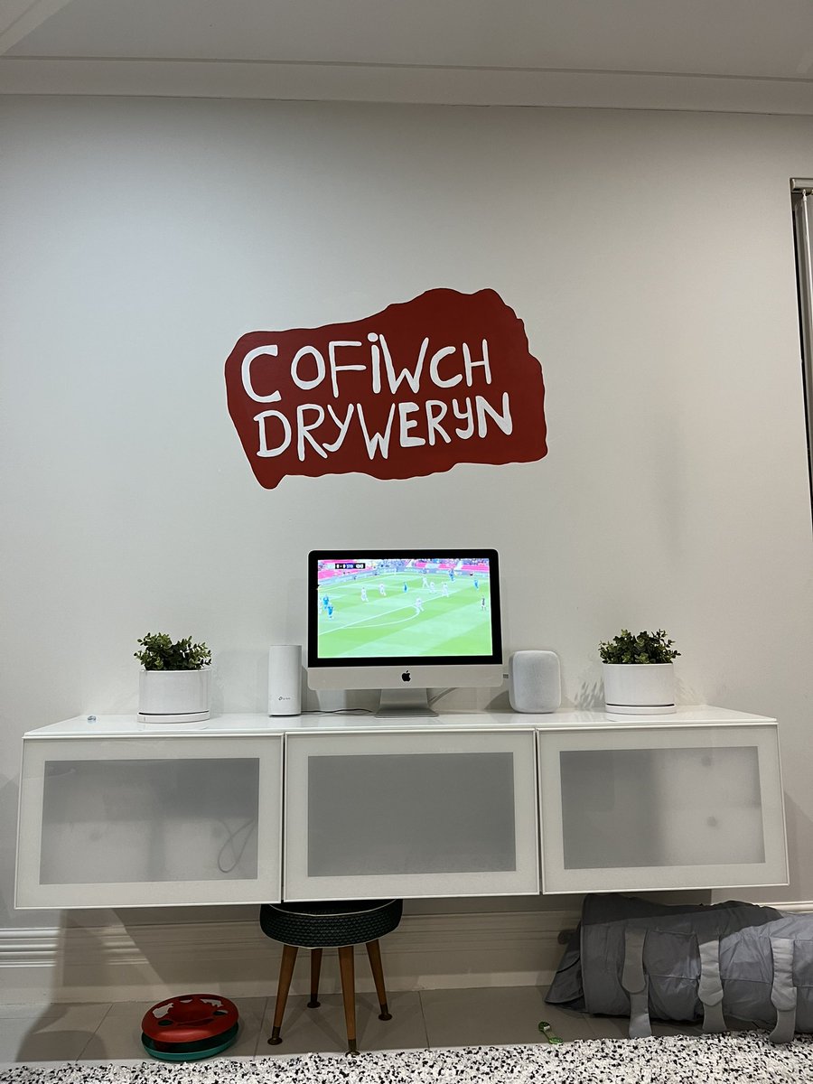 Robert Pierce tweet media