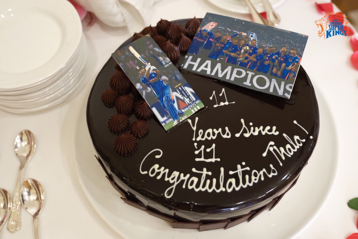ChennaiIPL's tweet photo. 👀 &amp; 🧊 on the sweet Victory.! 

#11since11 #WhistlePodu 💛🦁 https://t.co/mSWg9Al23i