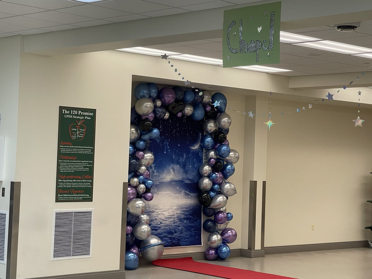 LPHS_Activities's tweet image. Can’t wait to see all of our shooting stars at tonight’s Sadie Hawkins dance!