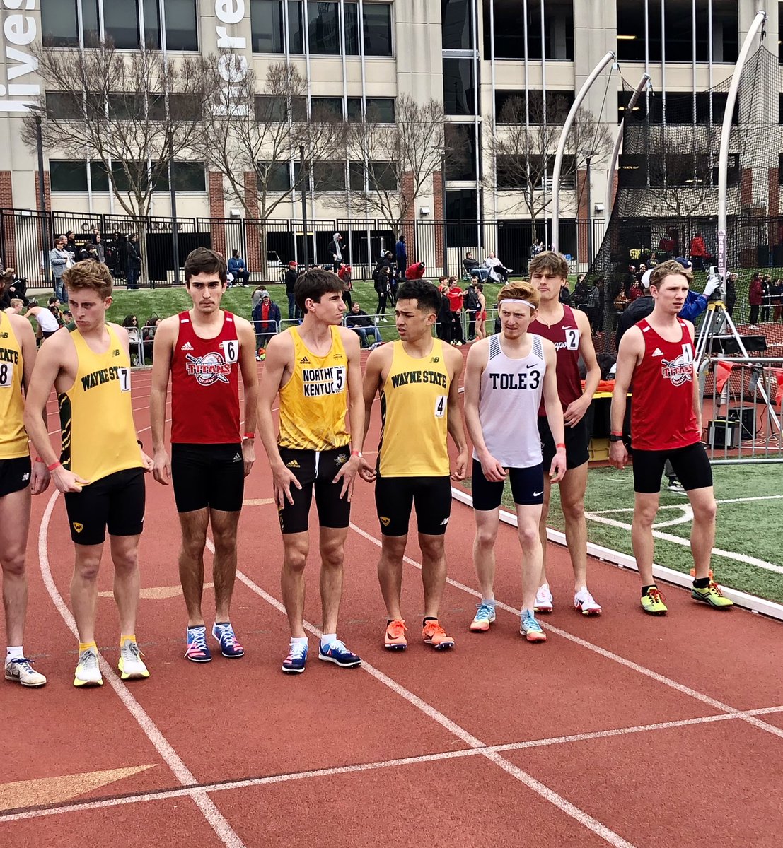 DetroitTitanTnF's tweet photo. Collegiate debut for KLashaway. (#6) #NikoloffInv 1500M. JBurke showing him the way. 4:15.84 for his debut John 4:14.93 https://t.co/Fq9JBlhYUa
