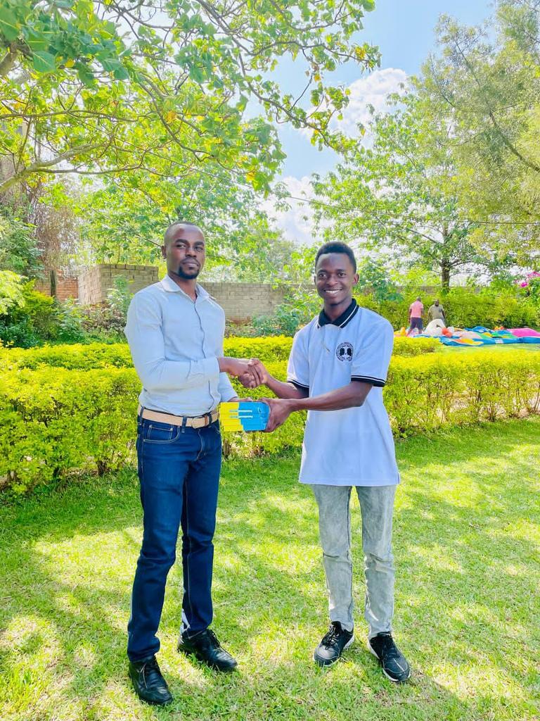 Today our president <a href="/KadomaDerrick/">Kadoma Derrick , SLP</a>  on behalf of <a href="/musaltsa/">MAKERERE UNIVERSITY SPEECH AND LANGUAGE THERAPY</a>  has received picture cards with 50 functional words each pack. These are good for children with downs syndrome, AUTISM to improve their vocabulary
#WorldAutismAwarenessDay
#inclusion 
#letsfightstigma