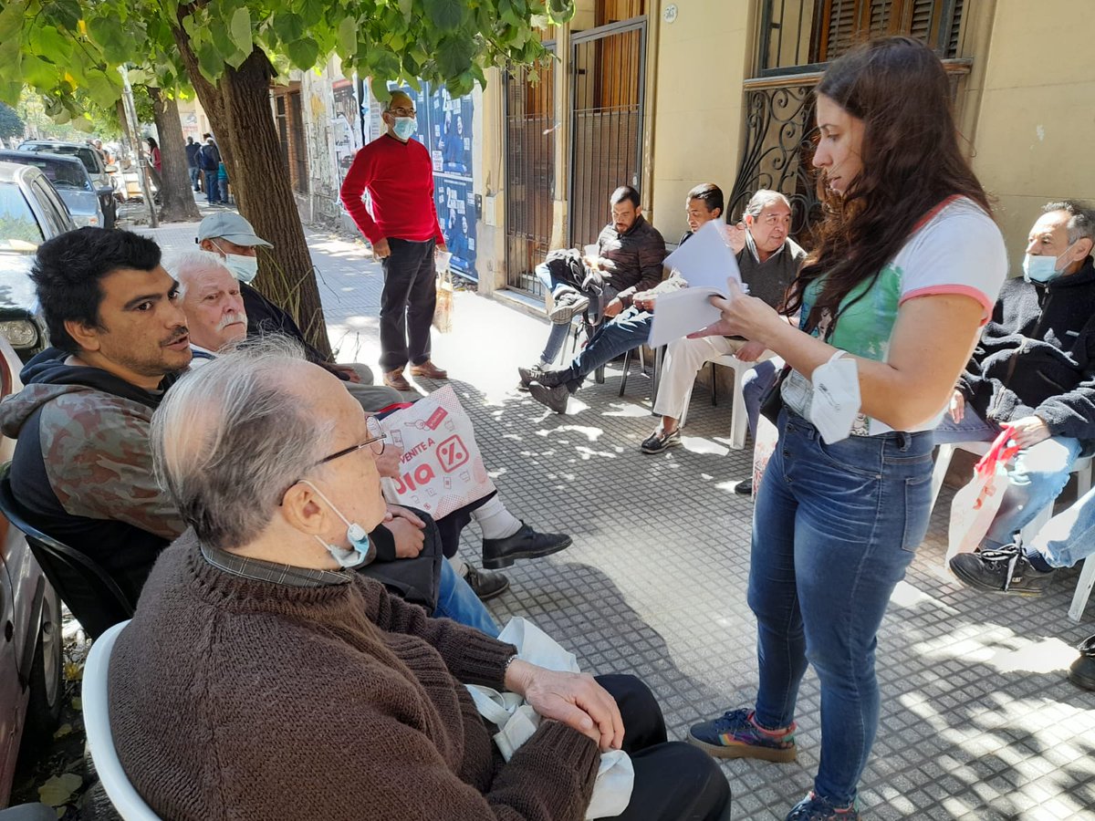 CasaGatica's tweet photo. Olla popular en @CasaGatica en el día del veterano y de los caídos en la guerra de las Malvinas. Ayer, hoy y siempre las Malvinas son argentinas. #MalvinasNosUne #MalvinasArgentinas #Malvinas40AnosMemoria https://t.co/rVT58oOKcQ