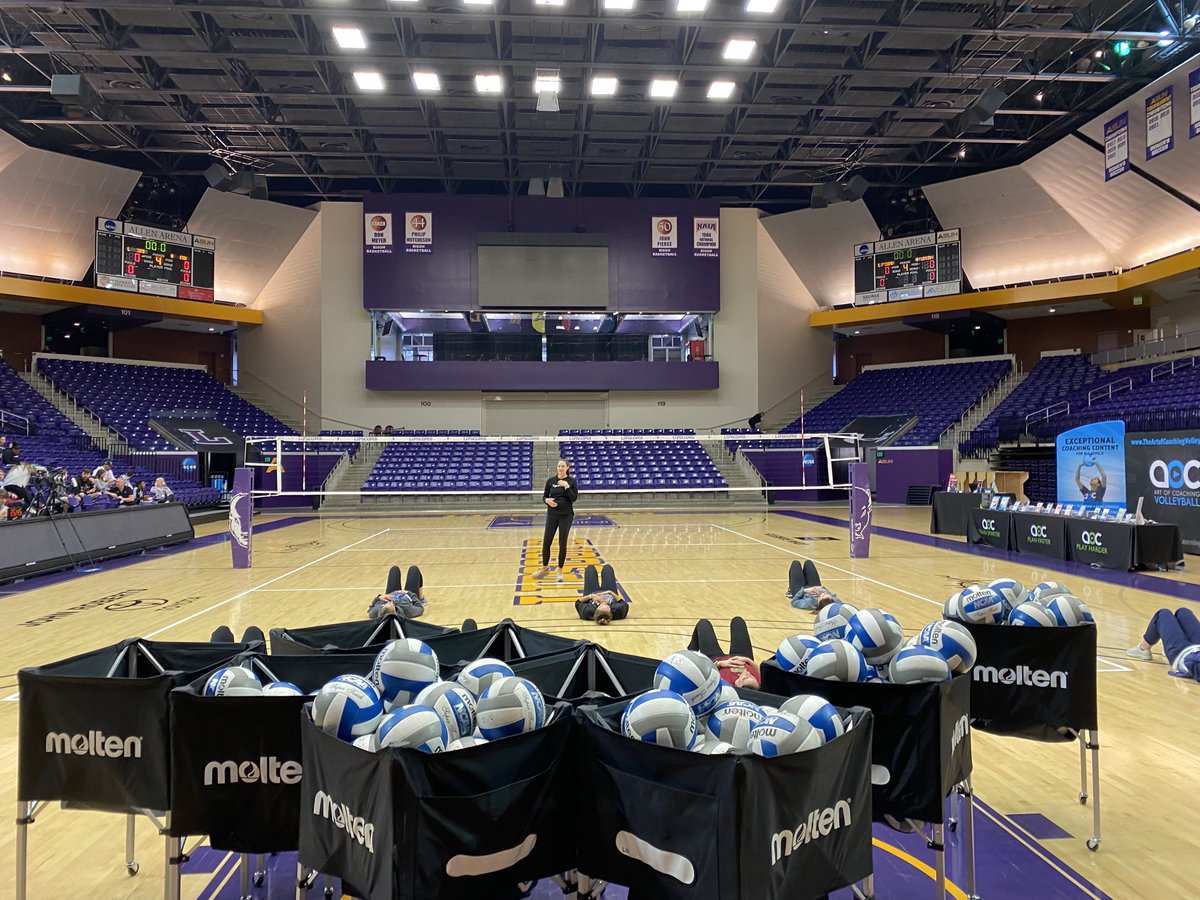 devans6434's tweet image. Kalynn Evans Mitchell at Lipscomb University in Nashville ⁦@ArtofCoachingVB⁩ ⁦@yogaathletex⁩ ⁦@sbisdathletics⁩