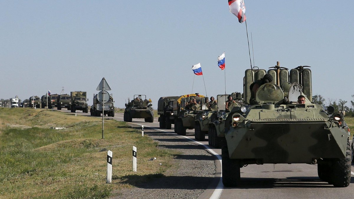 Battle of Kyiv Thread 45/The Ukrainians saw on satellite images when the Russians finally figured out their cat-and-mouse game with the 40 mile convoy, when Russia finally sent replacement convoys on other routes. Ukraine shelled those too, but most got through