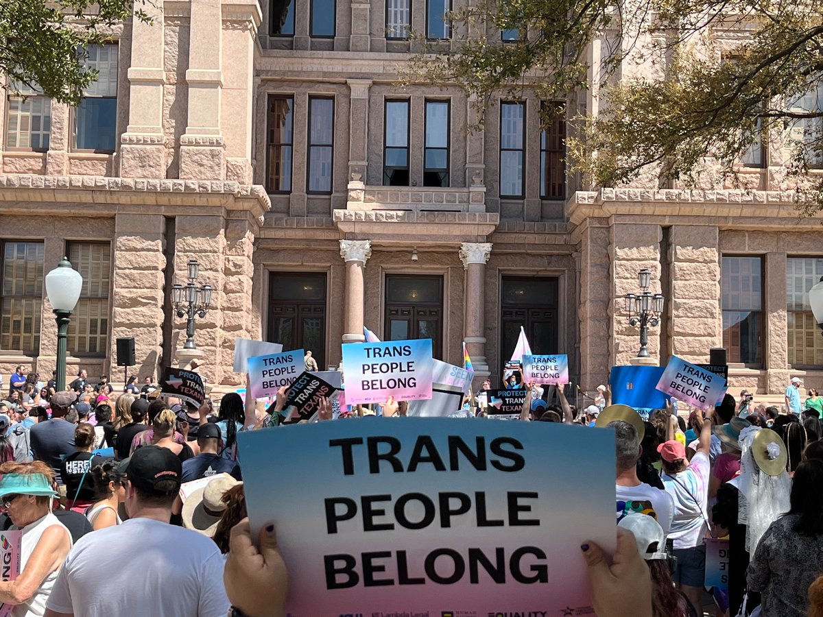 RickTxAFLCIO's tweet photo. The @TexasAFLCIO and the labor movement support full inclusion and dignity of all people and oppose the vicious discrimination by @GovAbbott and @KenPaxtonTX. Trans rights are human rights are labor rights. @CWA6186 @EqualityTexas @PrideatWork https://t.co/ccdJwvfcq5