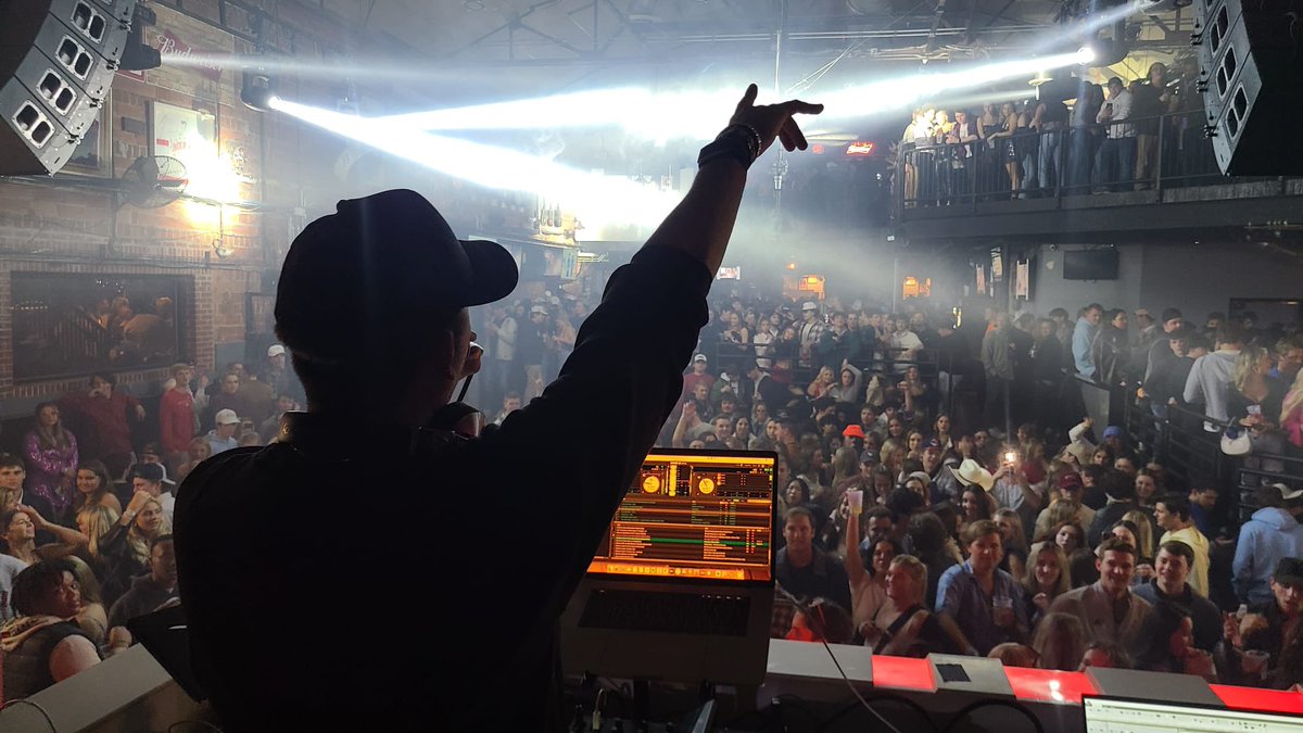 BrickStOxford's tweet photo. 2 days left to vote!! Let’s win this 😤 
Tweet #BestBarBrickSt to vote!! https://t.co/oDGhMnwmJ5