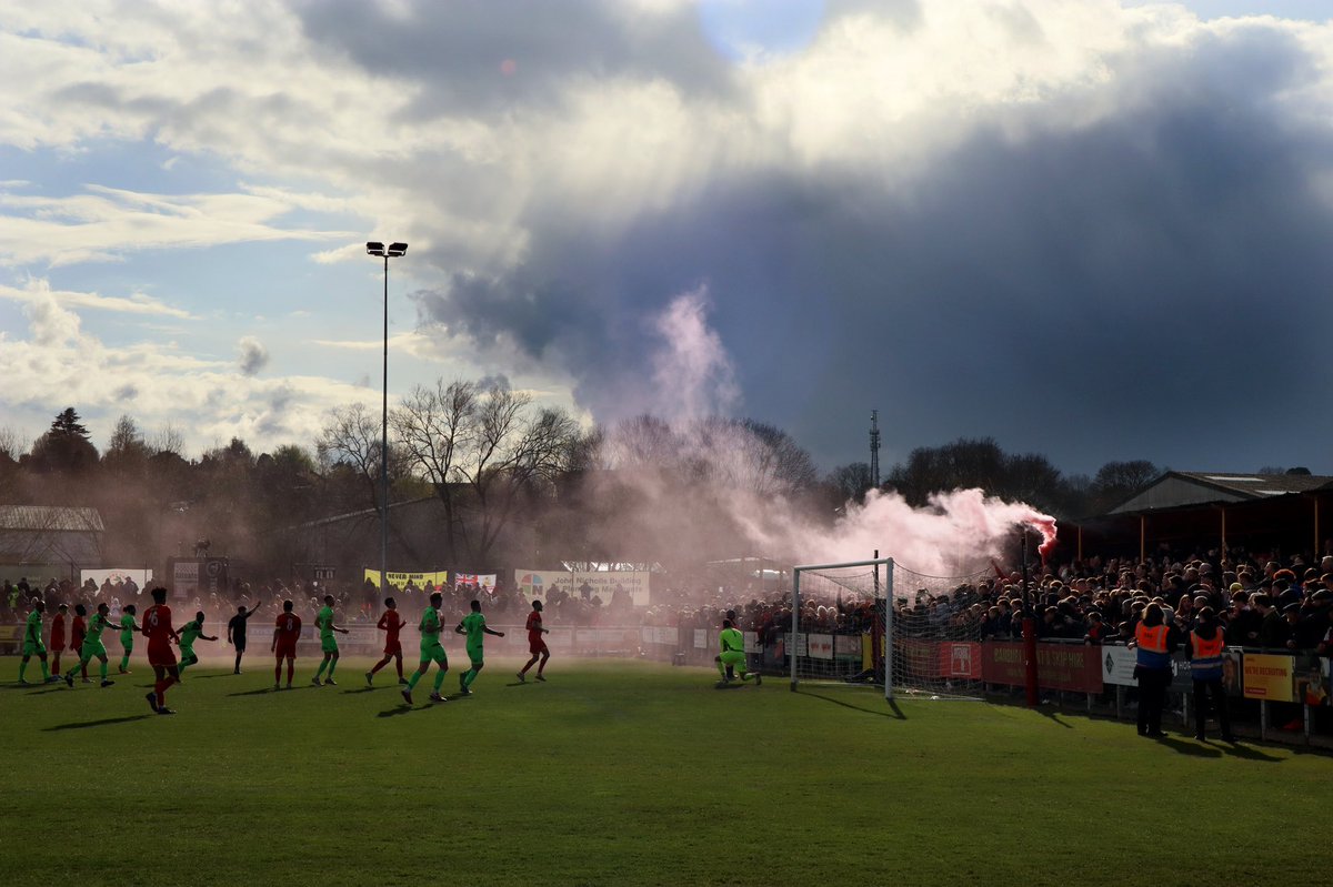Richard Watt (@richardwatto) on Twitter photo Nail biter second half, but a great result and that little Tamworth posse got battered..๐๐๐ป <a href="/TownendReds/">Townend Reds</a> ๐จ๐ฅ well played <a href="/BanburyUnitedFC/">Banbury United FC</a> onwards and upwards - more pics tomorrow ๐๐ป Nail biter second half, but a great result and that little Tamworth posse got battered..๐๐๐ป <a href="/TownendReds/">Townend Reds</a> ๐จ๐ฅ well played <a href="/BanburyUnitedFC/">Banbury United FC</a> onwards and upwards - more pics tomorrow ๐๐ป