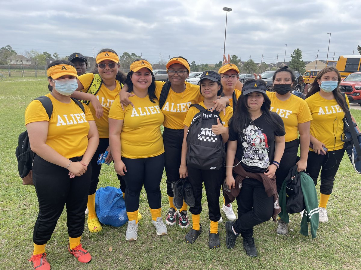 Congratulations <a href="/alief_middle/">Alief Middle School</a> Mighty Cubs on the wins today!!! (7th grade baseball not pictured) 💛🖤💛🖤