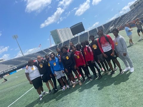 Anthony Walker (@coach_walker20) on Twitter photo Great Time With The Guys Watching FIU Practice/Scrimmage!! Thank You for having US! β¦<a href="/MonsignorPaceFB/">MONSIGNOR PACE FOOTBALL</a>β© β¦<a href="/JoshuaEargle/">Joshua Eargle</a>β© β¦<a href="/FIUFootball/">FIU Football</a>β© πͺπΎπ― Great Time With The Guys Watching FIU Practice/Scrimmage!! Thank You for having US! β¦<a href="/MonsignorPaceFB/">MONSIGNOR PACE FOOTBALL</a>β© β¦<a href="/JoshuaEargle/">Joshua Eargle</a>β© β¦<a href="/FIUFootball/">FIU Football</a>β© πͺπΎπ―
