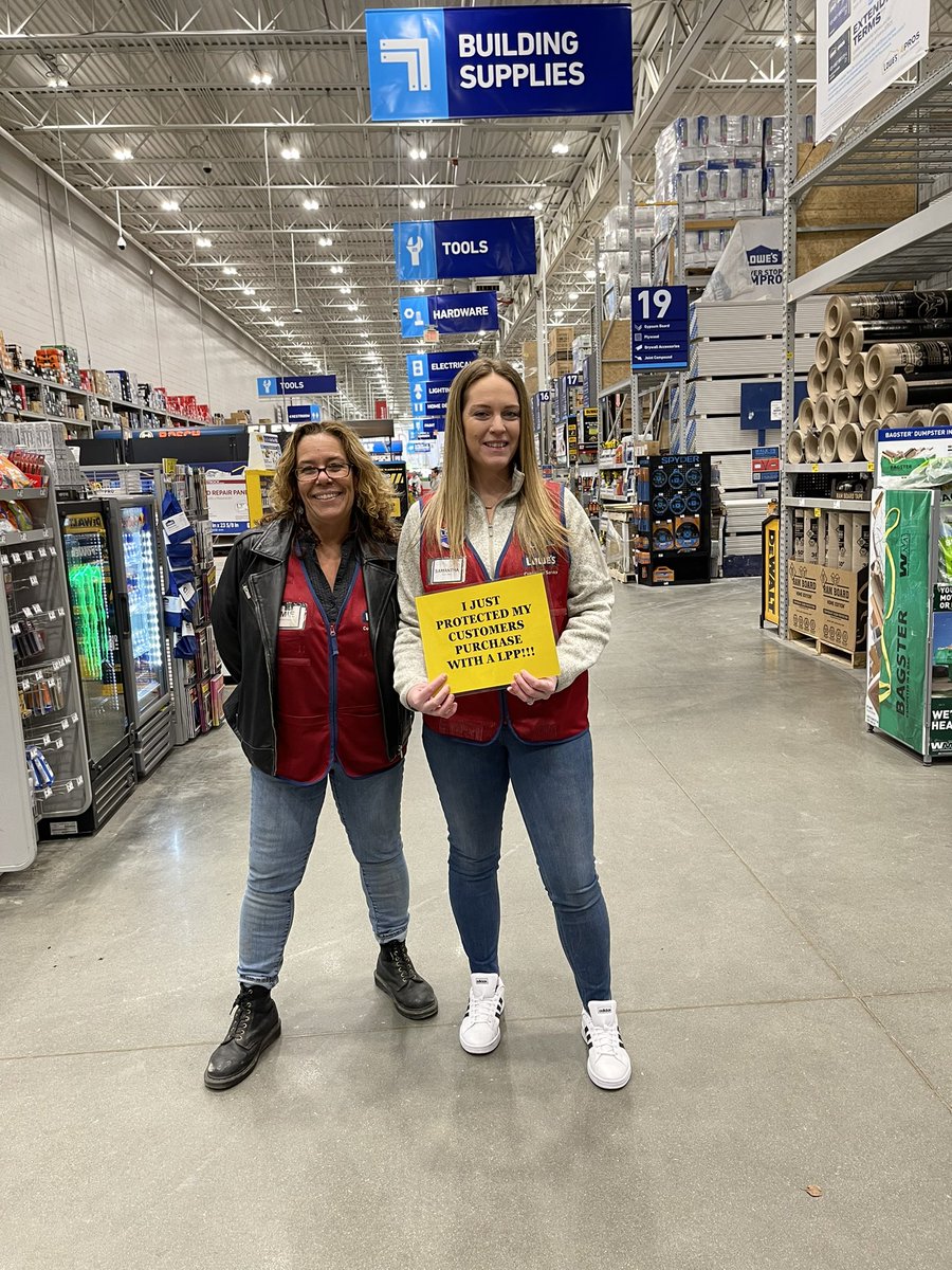 Lowes2449's tweet photo. Driving associate engagement at 2449! #thinkprofirst #PROMVP #district1282 @specialtylowes @Anthony_Battle1 @SerenaGJ @AngelaGagne15 @AmieJames0225 https://t.co/emTapbQPIB