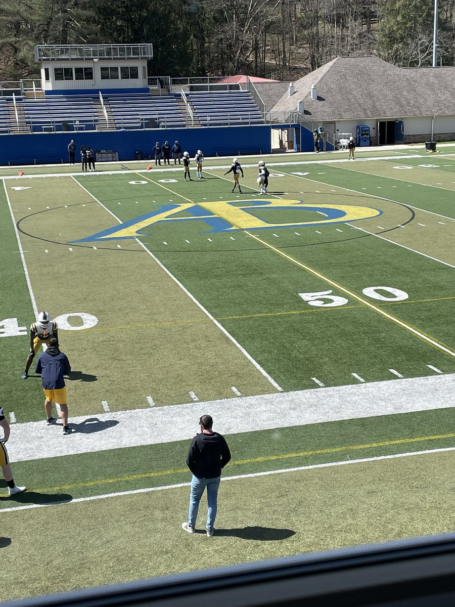 michell4852's tweet photo. I cannot wait till this Fall!!! @ABFootball https://t.co/JuMBis01HD
