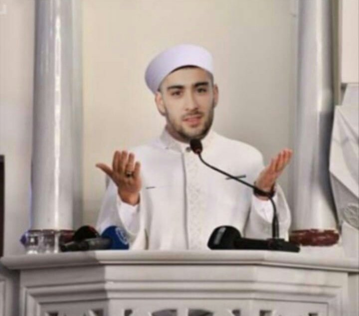 manthonyship's tweet photo. Ramazan geldiğine göre klasikleri sakalım #1DSahurda #OneDirectionRamazanda https://t.co/TcHgGDsJMl