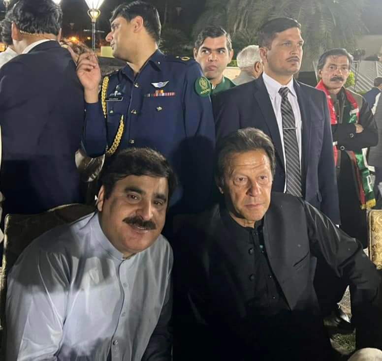 NasirMusaZai's tweet photo. PM House 
Today Dinner with PM Sb
@ImranKhanPTI https://t.co/XP6TjJFxfz