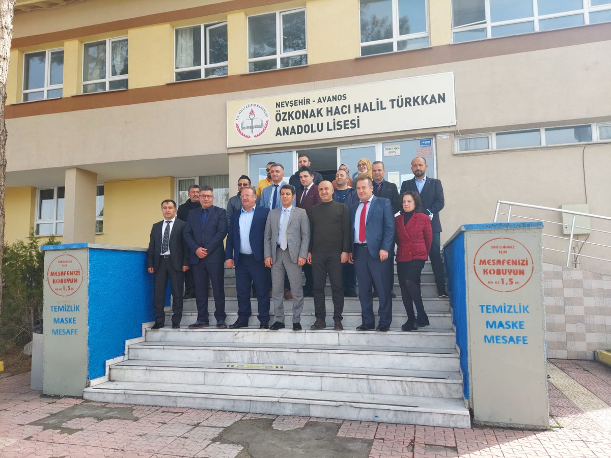 OzkonakHHTAL's tweet photo. Avanos Kaymakamımız Sayın Olgun ÖNER, Nevşehir İL Milli Eğitim Müdürümüz Sayın Memet POLAT, Özkonak Belediye Başkanımız Sayın Abdülkadir MACİT ve Avanos İlçe Milli Eğitim Müdürümüz Sayın Veli SAĞIR yeni Öğretmenler Odası, Kütüphane, Bilim sınıfımızın açılışını yaptılar... https://t.co/jsUmZJD57Q