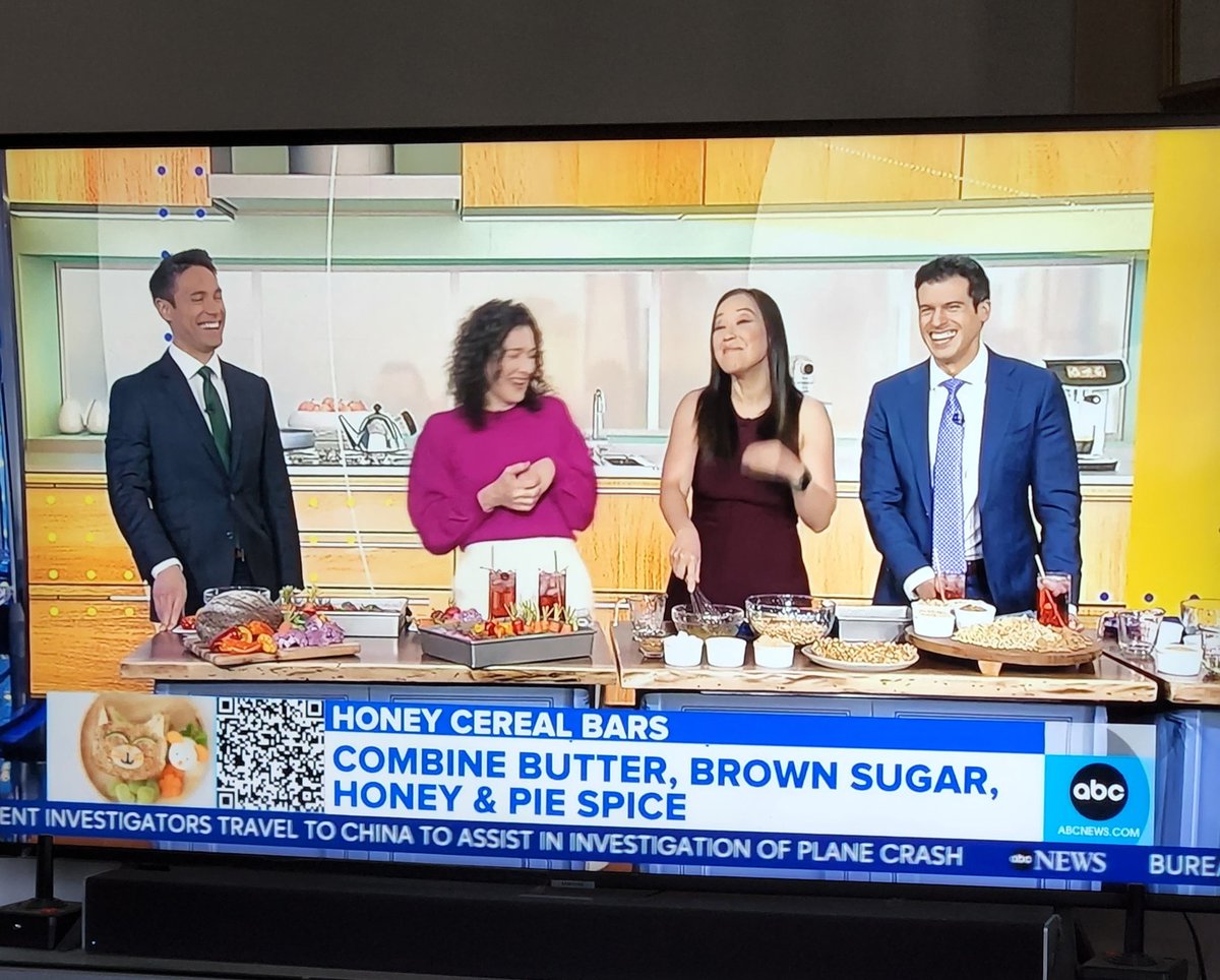 Aja1977pk59's tweet photo. #WeekendGMA with @GioBenitez - my favorite way to start the weekend! β€οΈ https://t.co/Y5aapaXapJ