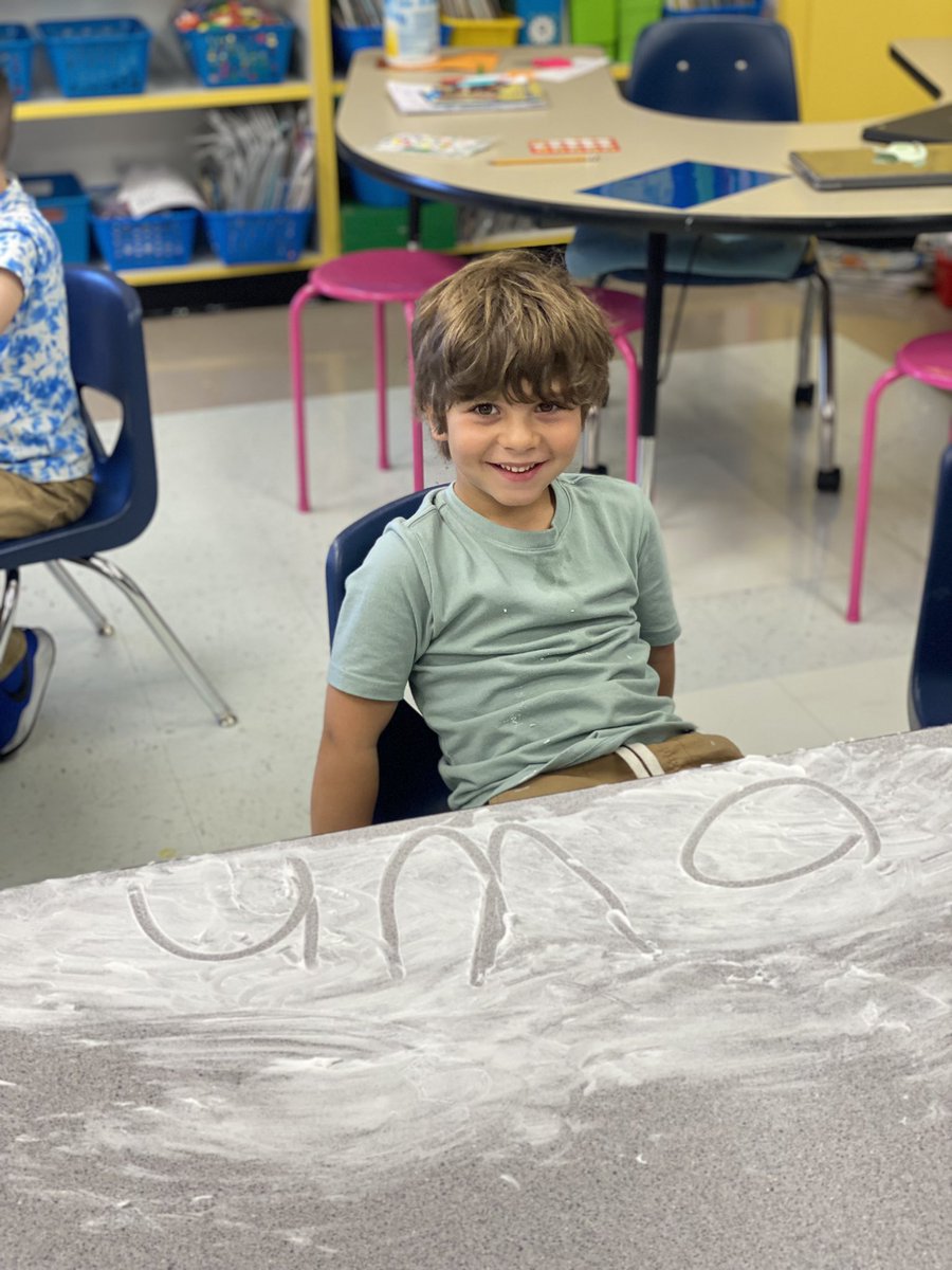 Scott's Kinder Kids tweet media