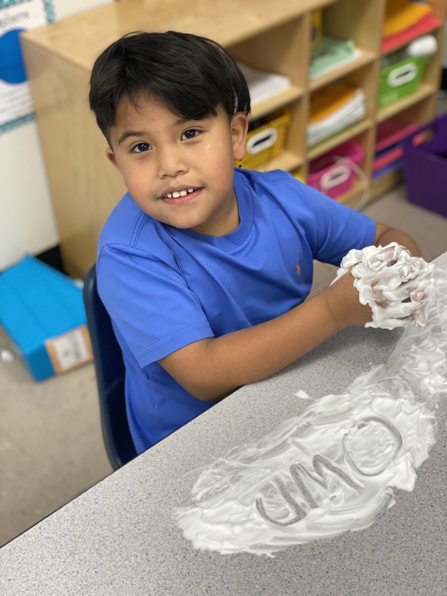 Scott's Kinder Kids tweet media