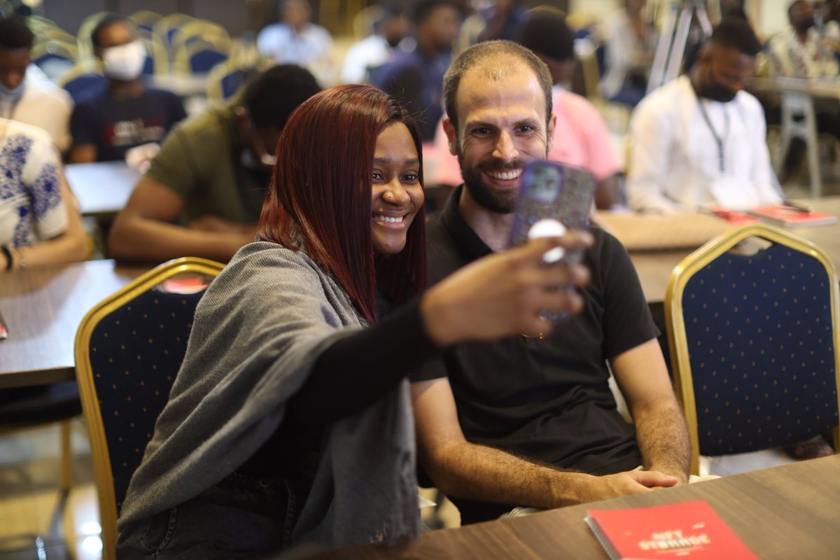 EthereumNigeria's tweet photo. Rule number 6 of the Meterverse:
THE METAVERSE IS A NETWORK.
#FilecoinConferenceLagos 🇳🇬 #BuildWithFilecoin #HackWithFilecoin #Meterverse https://t.co/j5PVo18rDI