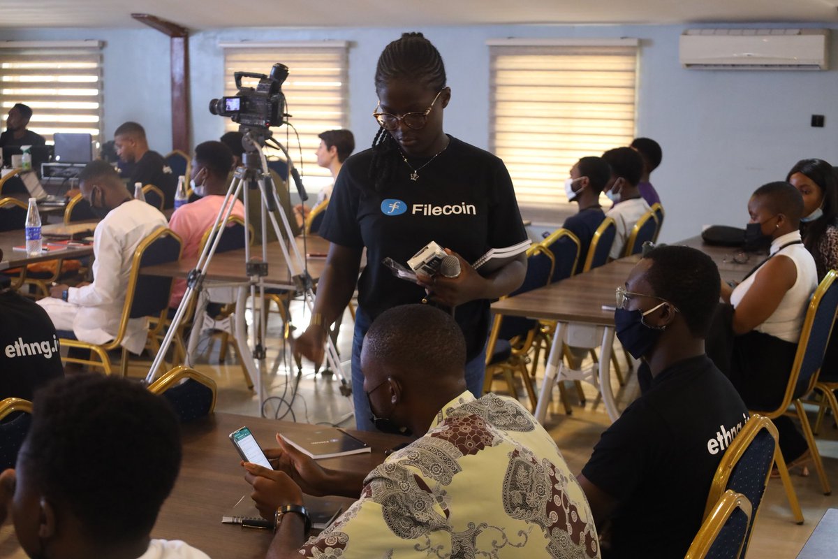EthereumNigeria's tweet photo. Rule number 6 of the Meterverse:
THE METAVERSE IS A NETWORK.
#FilecoinConferenceLagos 🇳🇬 #BuildWithFilecoin #HackWithFilecoin #Meterverse https://t.co/j5PVo18rDI