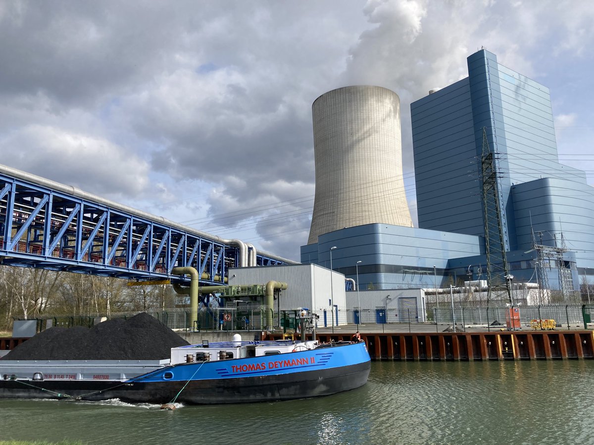 #datteln4 stoppen wir!

Dieser fossile Irrsinn muss gestoppt werden!

#Klimakatastrophe #climatejustice #fuckcapitalism