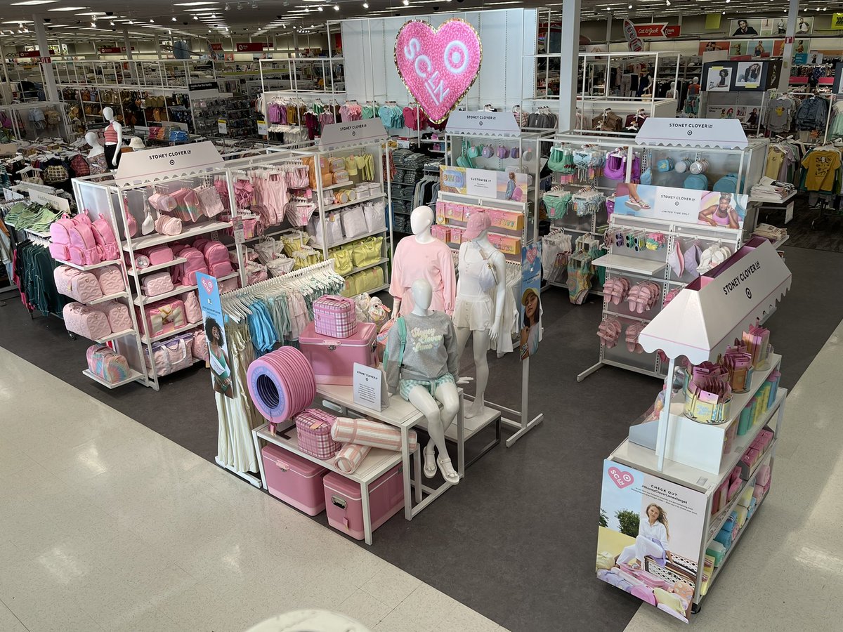 RichardMed12's tweet photo. Stoney Clover Lane has arrived!!! #Target #T2225 #StoneyCloverLanexTarget @sheila_manns https://t.co/yhH7TfmoPI