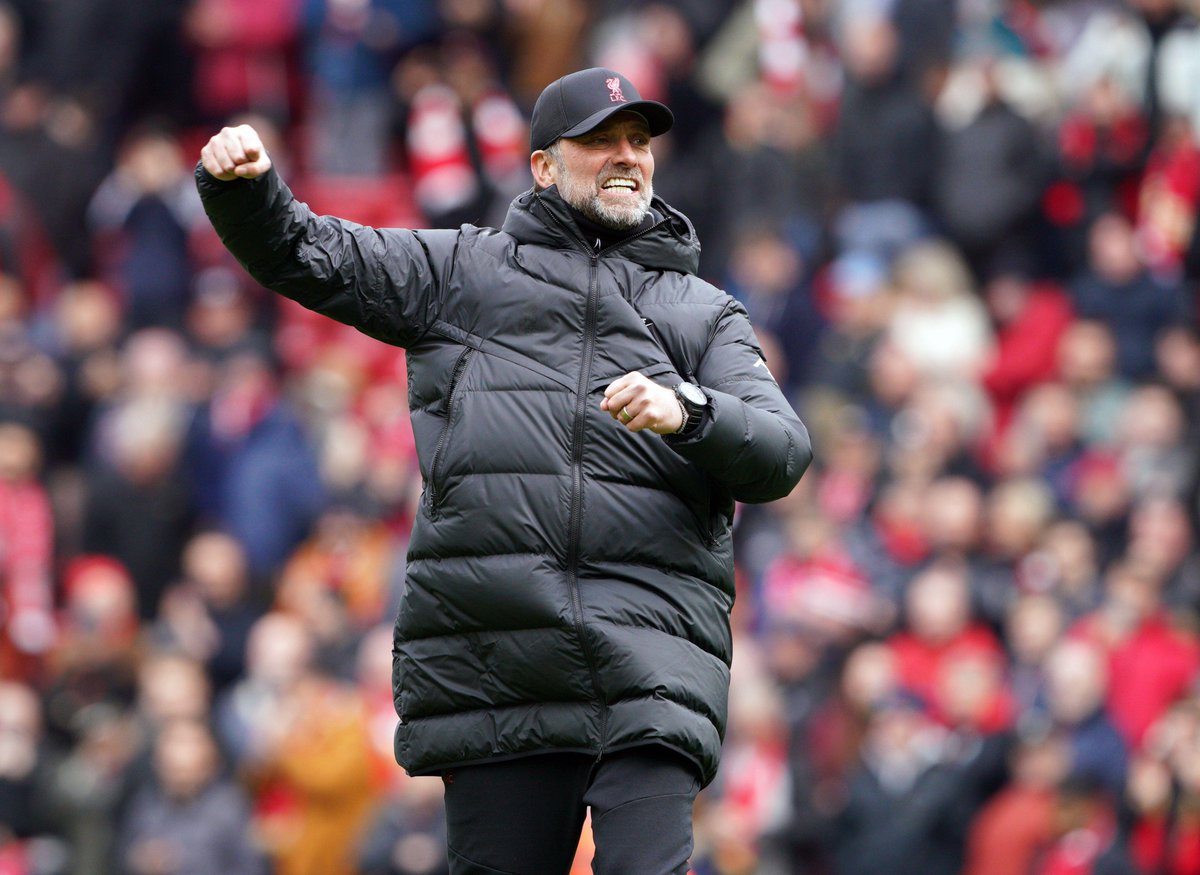 sportbible's tweet photo. Jurgen Klopp has the most wins as a manager after 250 Premier league games in Premier League history.

🥇 Jurgen Klopp - 160
🥈 Jose Mourinho - 158
🥉 Sir Alex Ferguson - 152
4️⃣ Arsene Wenger - 146

Unbelievable. 👏 https://t.co/rIOcf5D93c