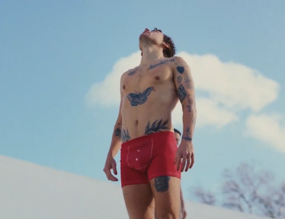 tracklist's tweet photo. #AsItWas no Spotify:

🌎 Global: #1 - 16.103M
🇺🇸US: #1 - 5.953M
🇬🇧UK: #1 - 1.247M
🇧🇷BR: #4 - 838k

HARRY STYLES VOLTOU COM TUDO! https://t.co/9dWirQi5nB