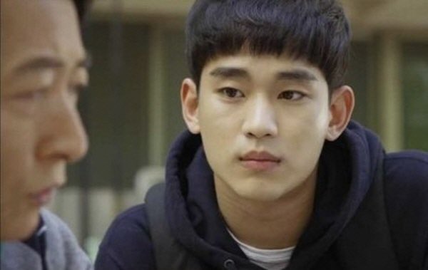 드라마 ‘프로듀사’ “야근은 일상, 밤샘은 옵션! 차태현·공효진·김수현·아이유 주연” http://lecturernews.com/news/articleView.html?idxno=93770… Today,...