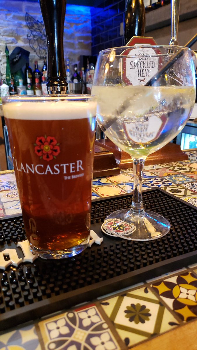 gsouthy's tweet photo. Hair of the dog! #CraftyFox 🦊 🍺🍸With Mrs S @a23smile ❤ https://t.co/a0H7JP4reF