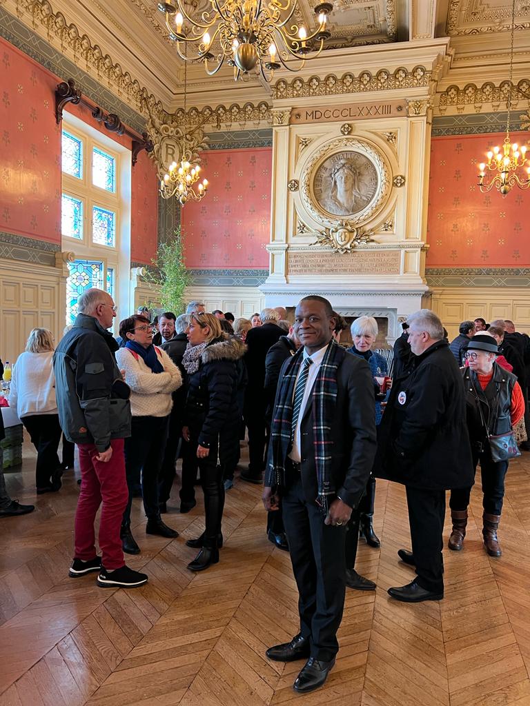 AvecRobensonP's tweet photo. Ce samedi 2 avril, j'étais aux Lilas en présence des autorités arméniennes, de la sous-préfète, des associations religieuses arméniennes et des anciens combattants pour la commémoration du génocide arménien. #Leslilas #Auplusprèsdevous https://t.co/aT2bAFksD7