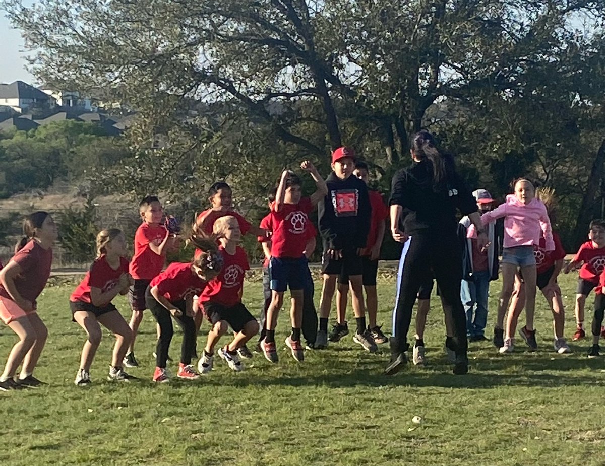 DSE_Essentials's tweet photo. 3rd-5th grade Field Day - part 4 #beDSE @marie_rogers08 @CoachLSchlicke @HarkriderKim https://t.co/86EA8lwF9S