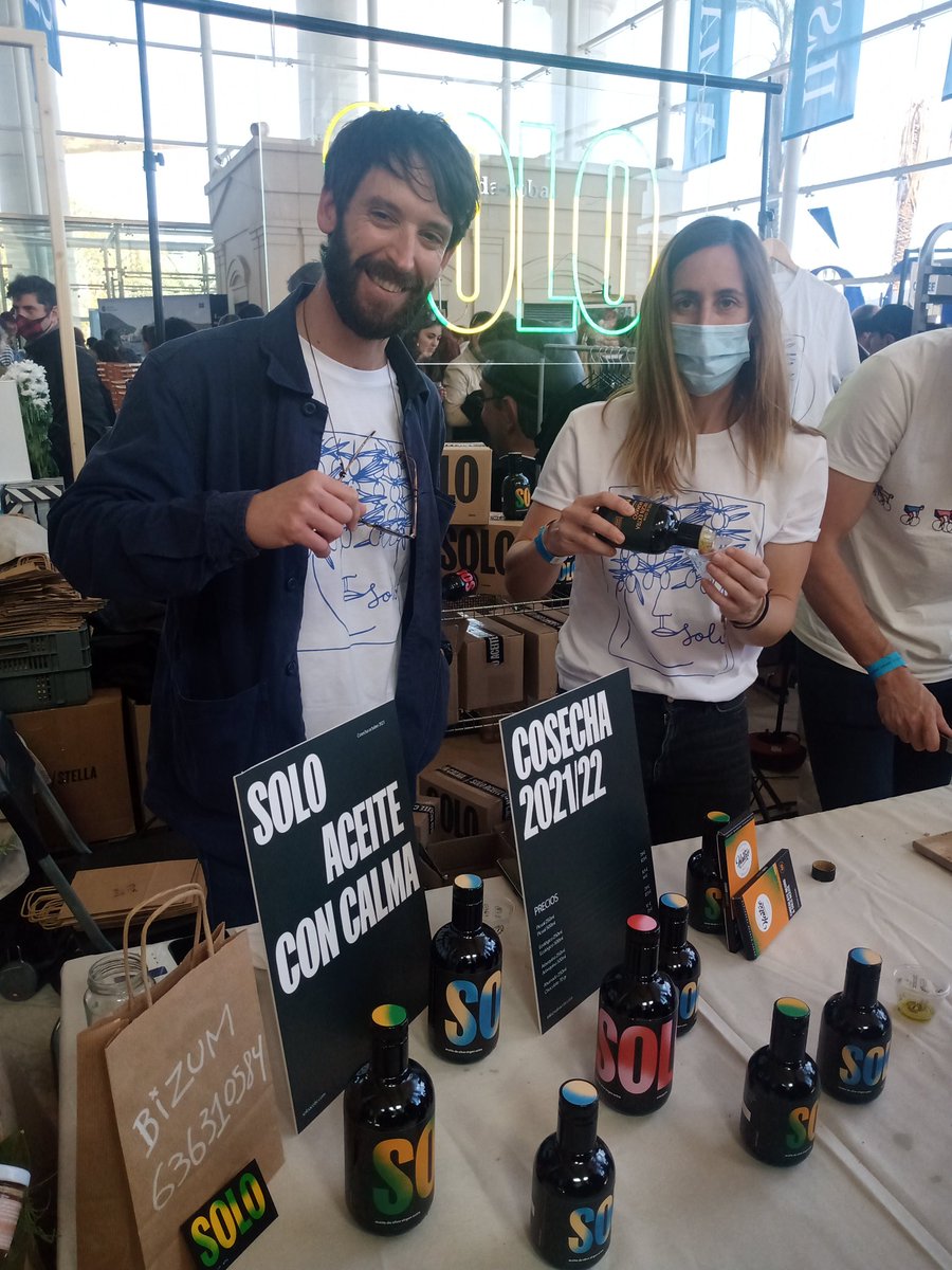 nereachocolate's tweet photo. Aceite de oliva virgen extra SOLO https://t.co/O51bmKbh4q Producen y seleccionan #AOVE singulares. Este finde en @allthoseAT #AllThoseFoodMarket #Barcelona https://t.co/uEeDW1j1Ut