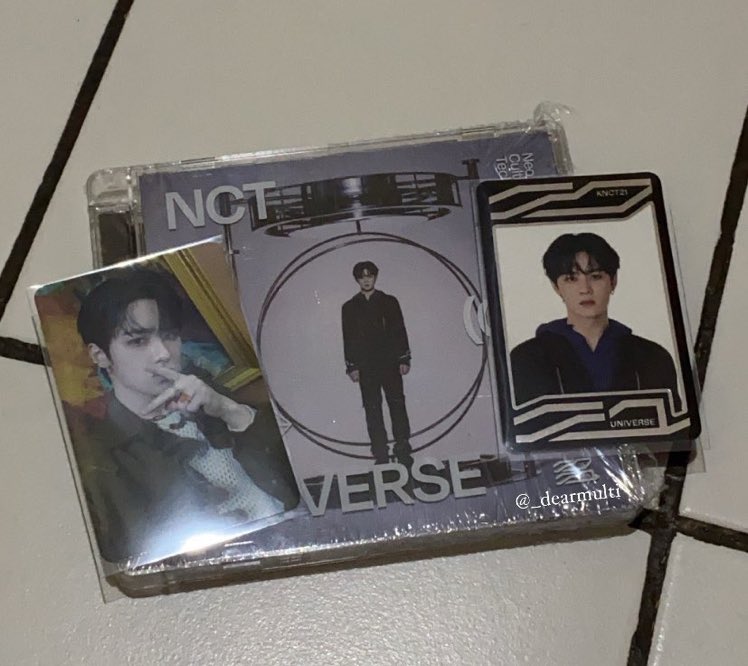 _dearmulti's tweet photo. wts lfb ph nct
#multisells
⤷ universe jewel case kun set
— 500 + pf + lsf
— clean pcs
— payo
— onhand
— strictly sold as set
𓂋 dm/reply to claim!
🏷 nct universe wayv photocard album https://t.co/ExDMXBmyz9