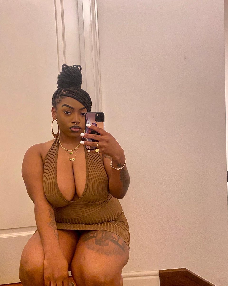 Jbellz_'s tweet photo. ✨the doll you cant play wit✨ https://t.co/ywBNTHiGlc