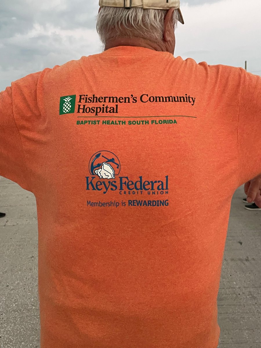 KeysFCU's tweet image. Congratulations to all the @7 Mile Bridge Runners this morning! It was Keys FCU's pleasure to sponsor this year's race and host the water, music and motivation station at MM5! Cheers to the very last runner. See you next year! #LocalsHelpingLocals #beatthebus #7MBR #banklocal