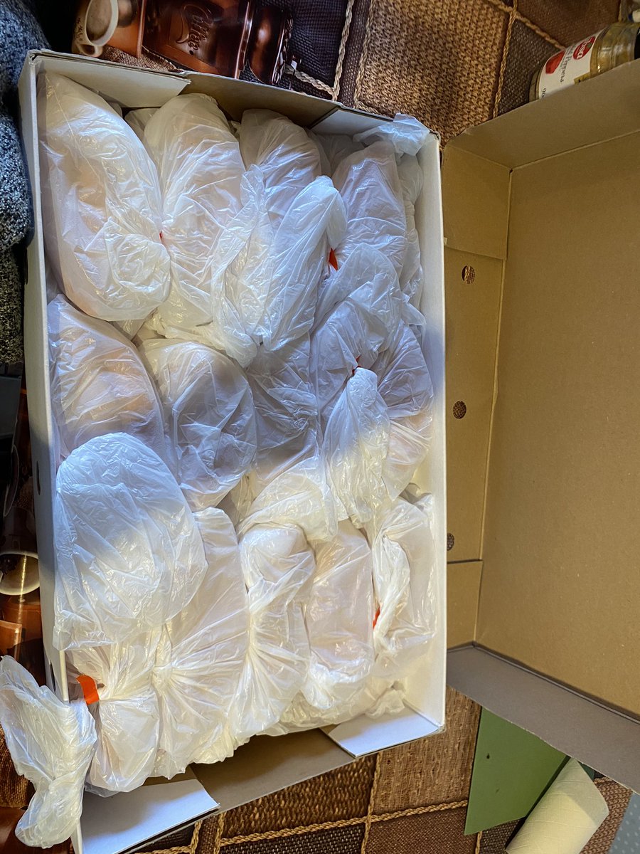 EHH_Leeds's tweet photo. A brilliant donation of 200 fresh sausages from Firths Traditional Quality Butchers. 

These will make a fab addition to our Easter Holidays food parcels :) https://t.co/rBcTjlttP5