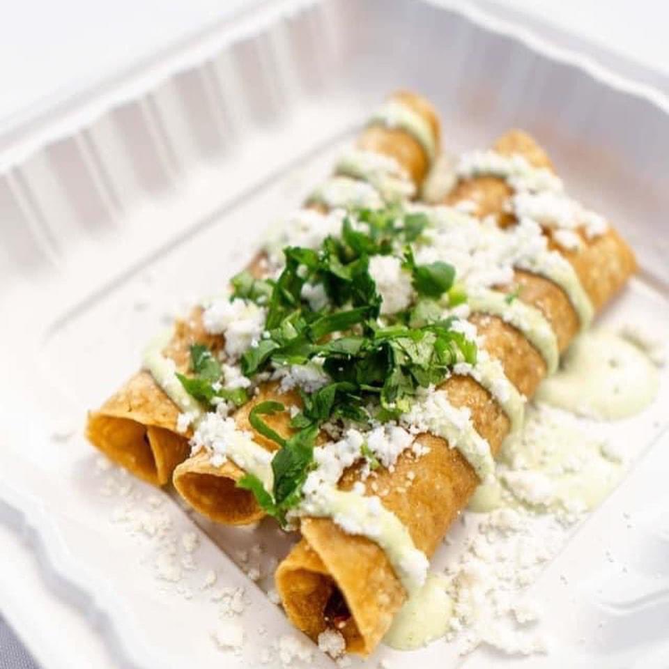 EL BURRITO MERCADO tweet media